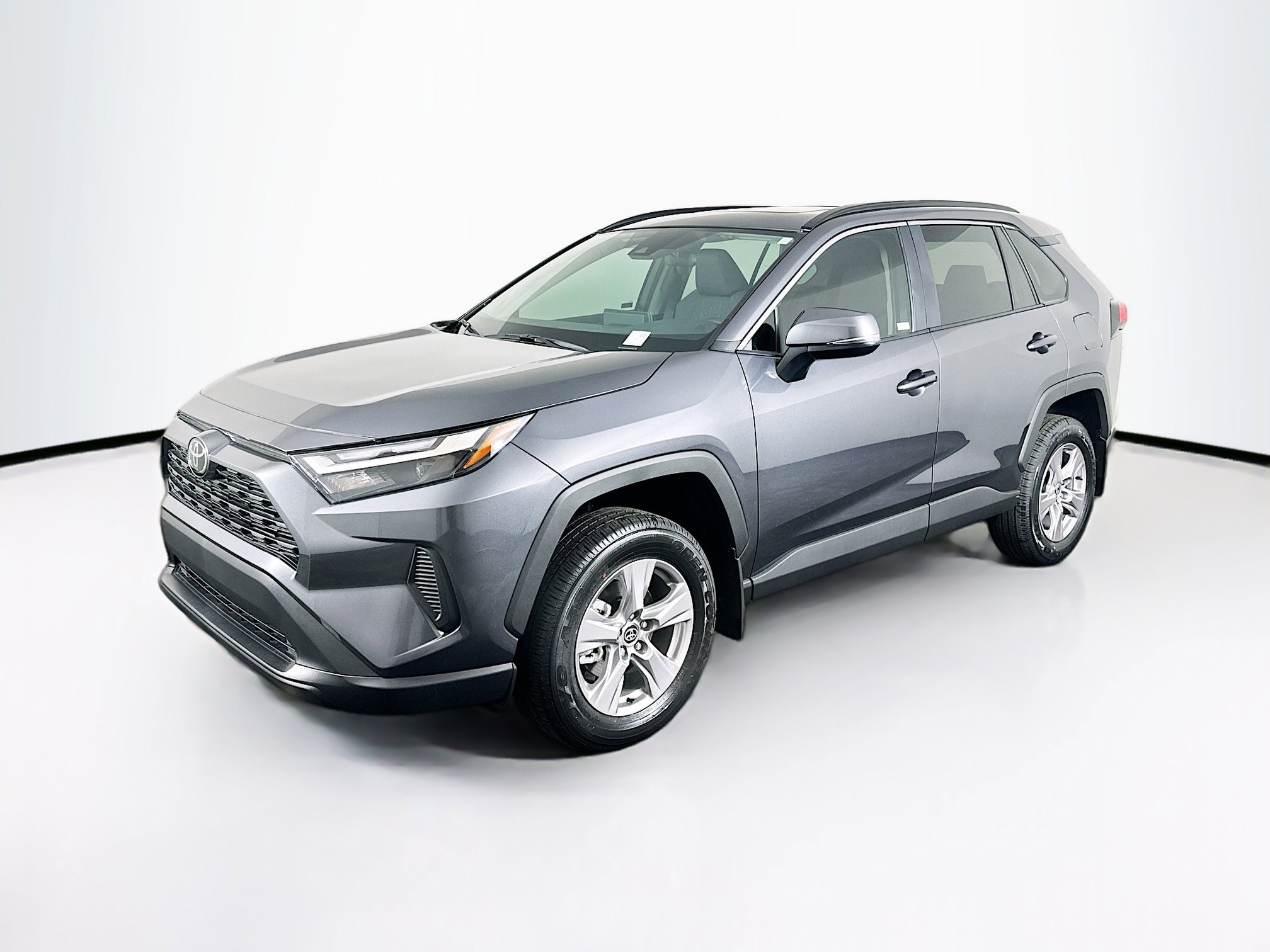 Used 2025 Toyota RAV4 XLE w/ Convenience Package image 3