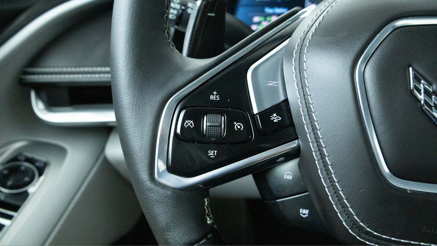 Used 2024 Chevrolet Corvette Z06 RWD image 19