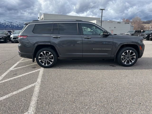 Used 2022 Jeep Grand Cherokee L Overland w/ Luxury Tech Group IV image 2