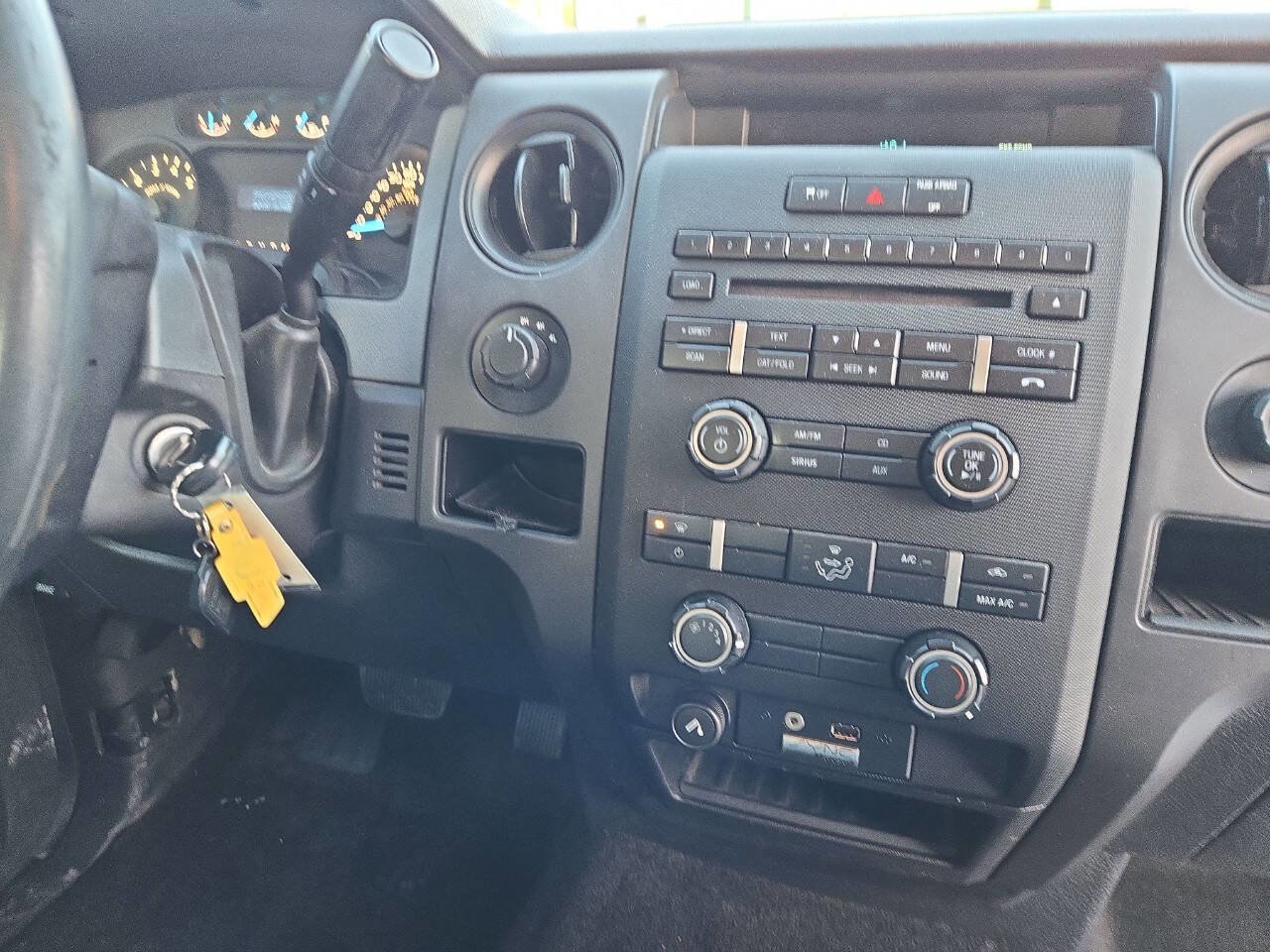 Used 2011 Ford F150 STX w/ Communications Pkg image 26