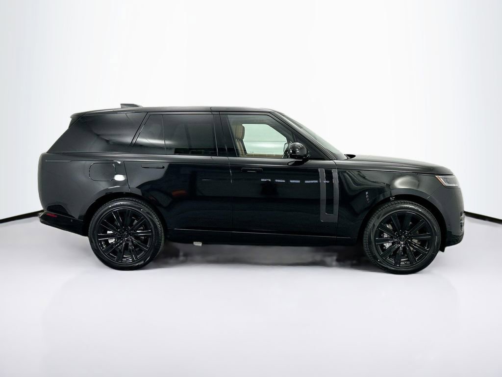 New 2026 Land Rover Range Rover SE image 4
