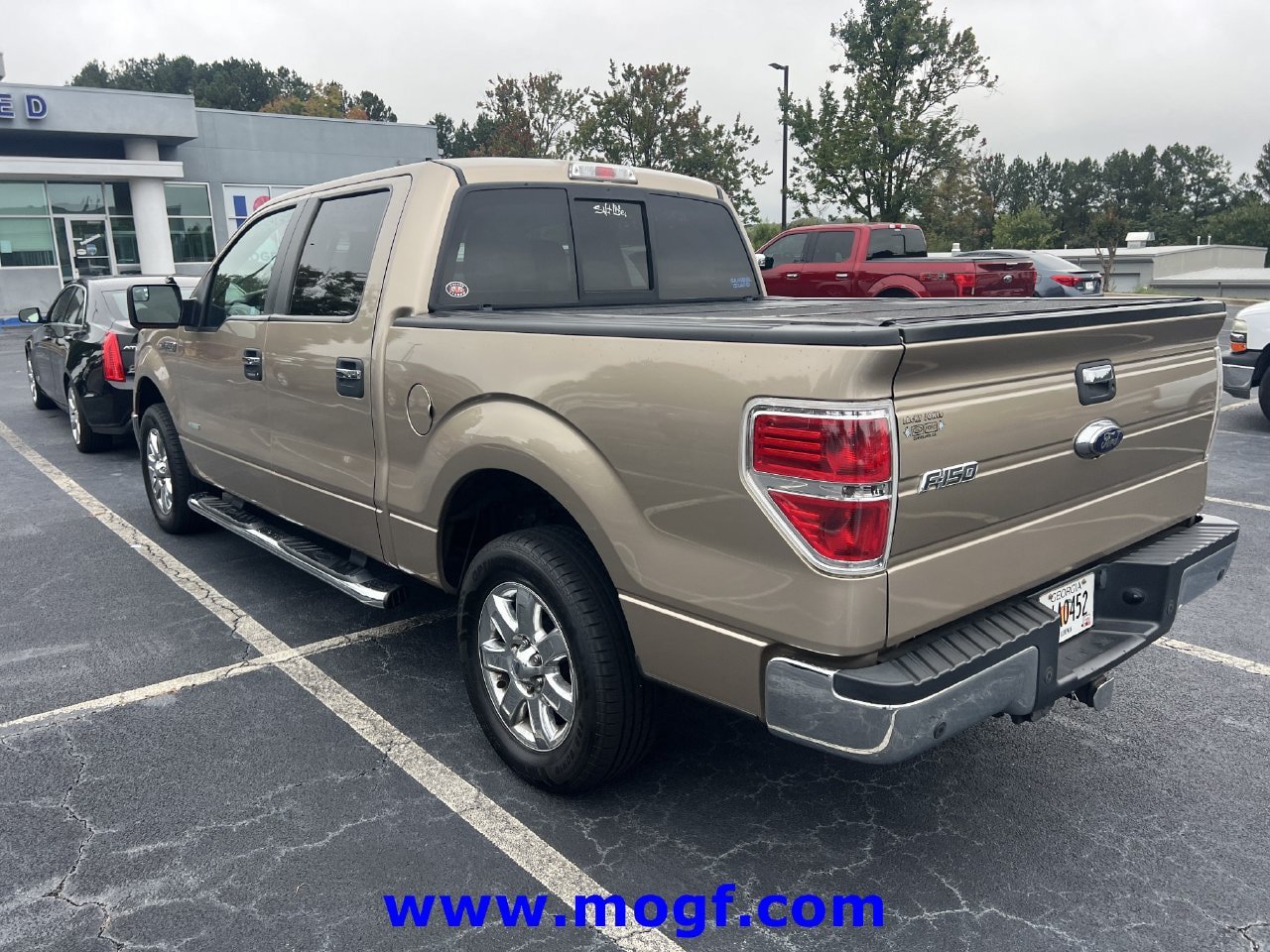 Used 2013 Ford F150 XLT w/ Luxury Equipment Group RWD image 2