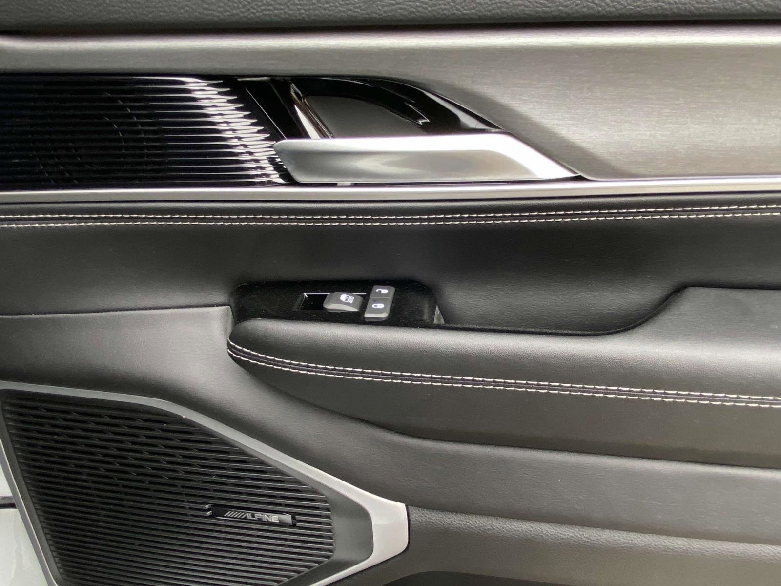 New 2025 Jeep Wagoneer Series II image 13