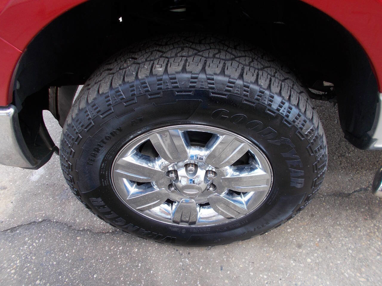 Used 2011 Ford F150 XLT w/ XLT Chrome Pkg AWD/4WD image 14