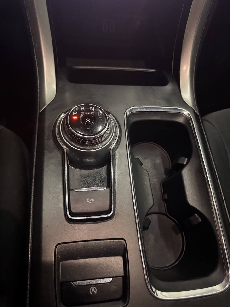 Used 2019 Ford Fusion SE FWD image 22