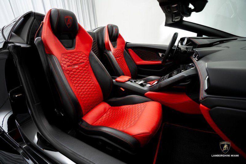 Used 2019 Lamborghini Huracan LP 580-2 image 39