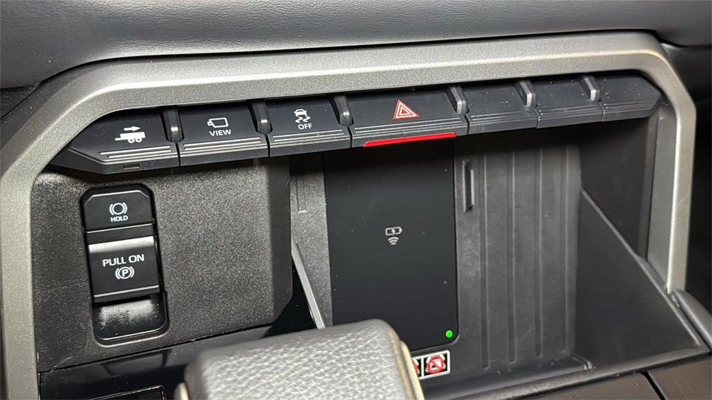 Used 2025 Toyota Sequoia Platinum image 34