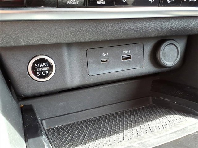 Used 2023 Nissan Rogue SV image 16