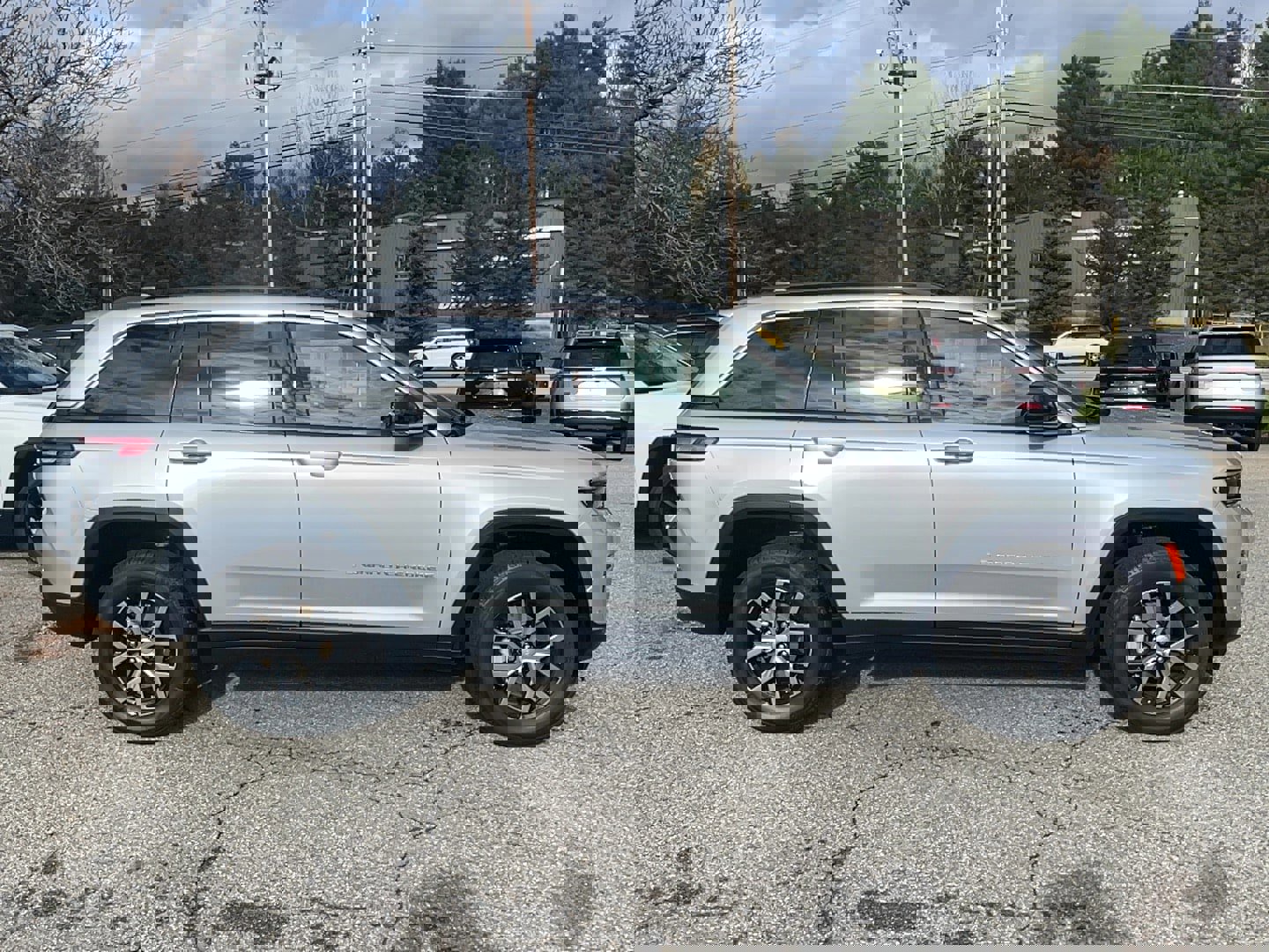 New 2025 Jeep Grand Cherokee Limited image 4