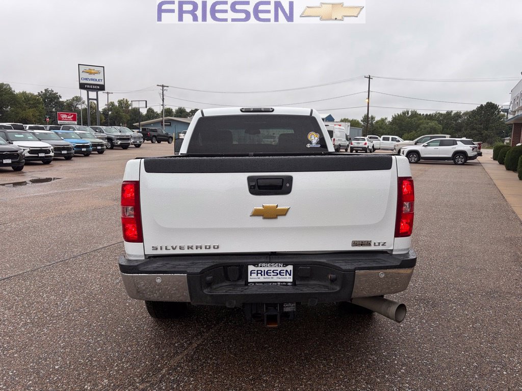 Used 2013 Chevrolet Silverado 3500 LTZ w/ LTZ Plus Package AWD/4WD image 4