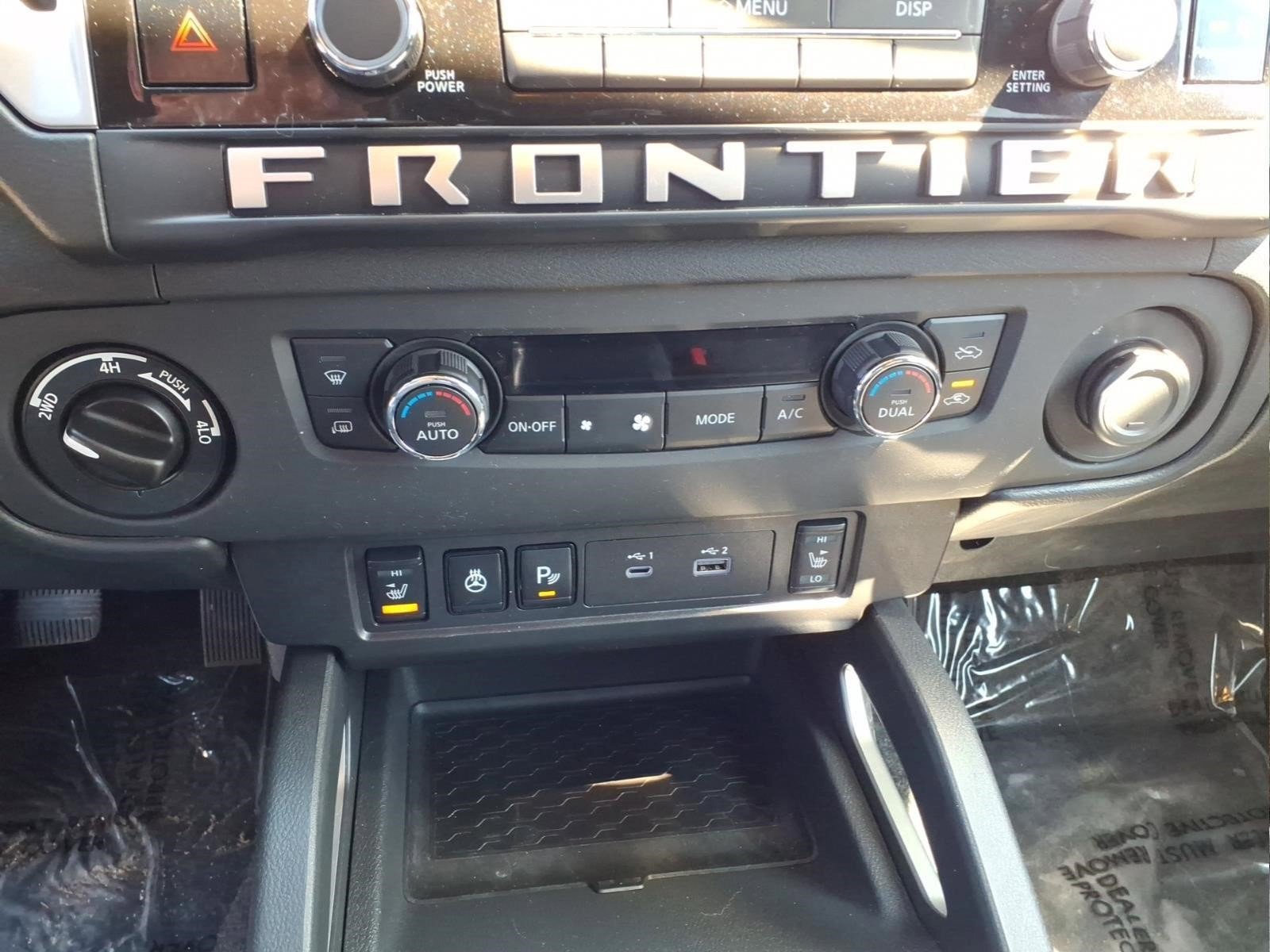 Used 2025 Nissan Frontier SV w/ SV Convenience Package image 18