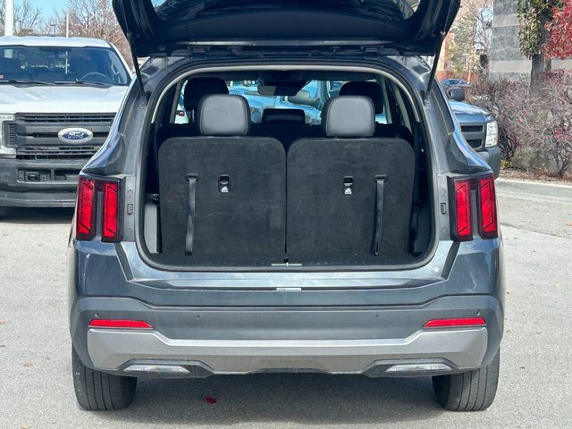 Used 2024 Kia Sorento S image 30