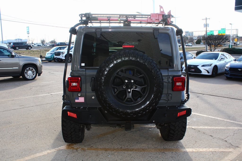 Used 2018 Jeep Wrangler Unlimited Sahara w/ Quick Order Package 24M Moab image 9