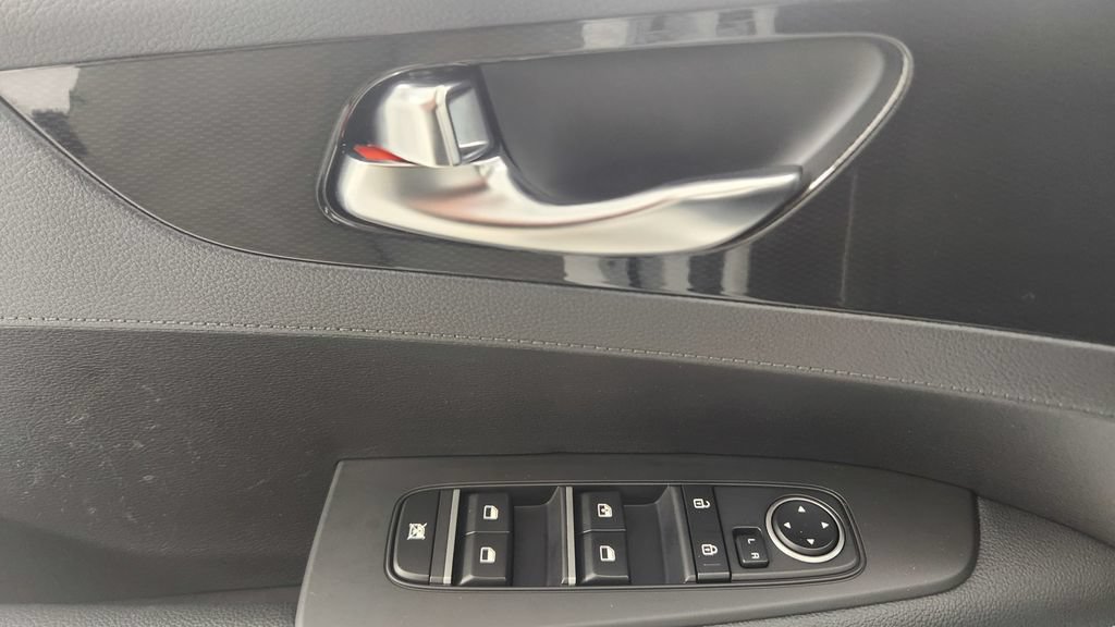 Used 2023 Kia Forte GT-Line FWD image 18