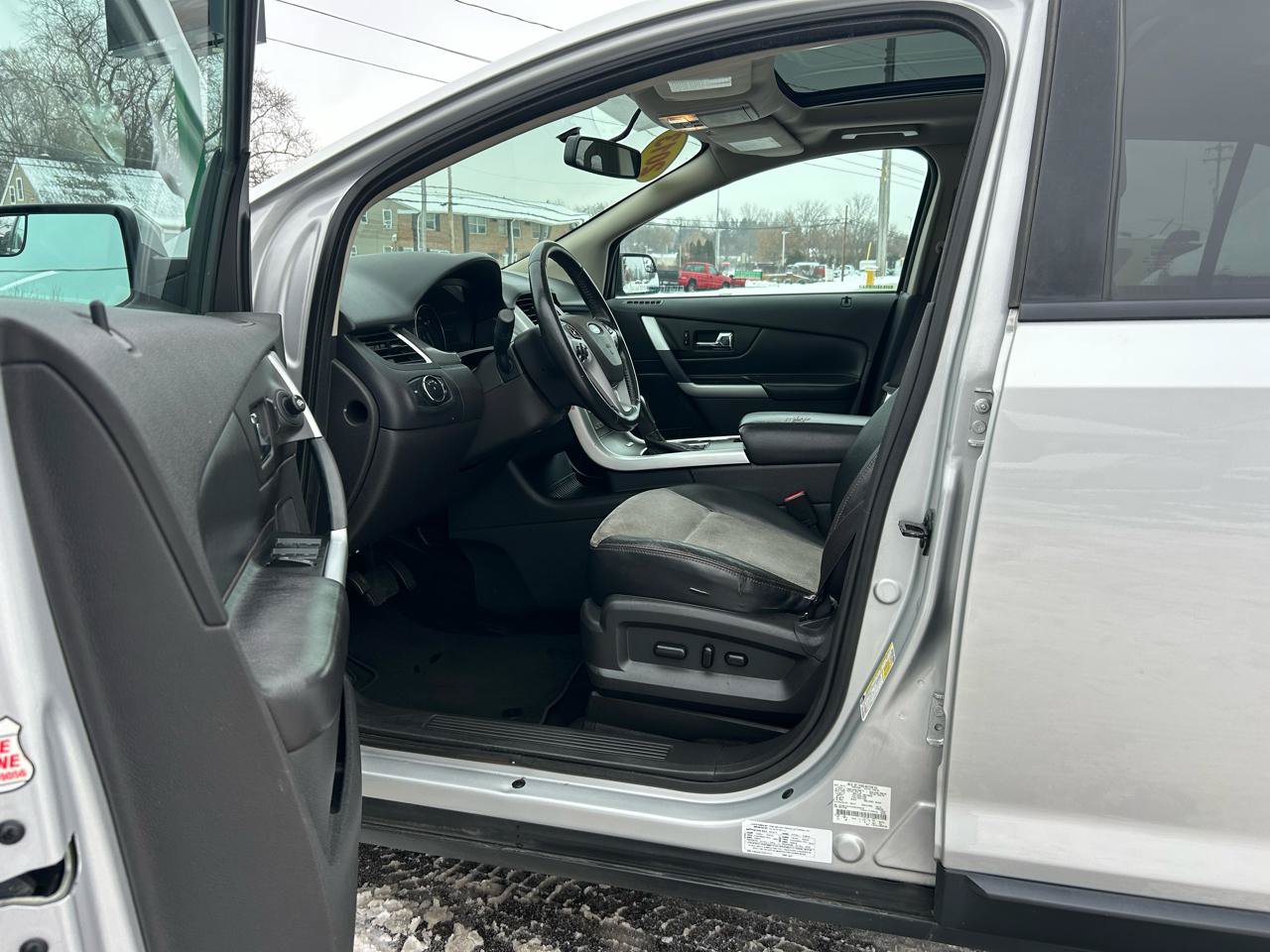 Used 2013 Ford Edge SEL w/ SEL Appearance Pkg AWD/4WD image 9