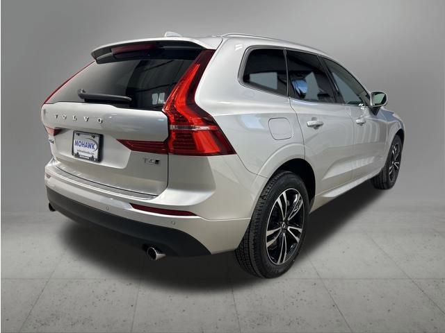 Used 2020 Volvo XC60 T6 Momentum image 5