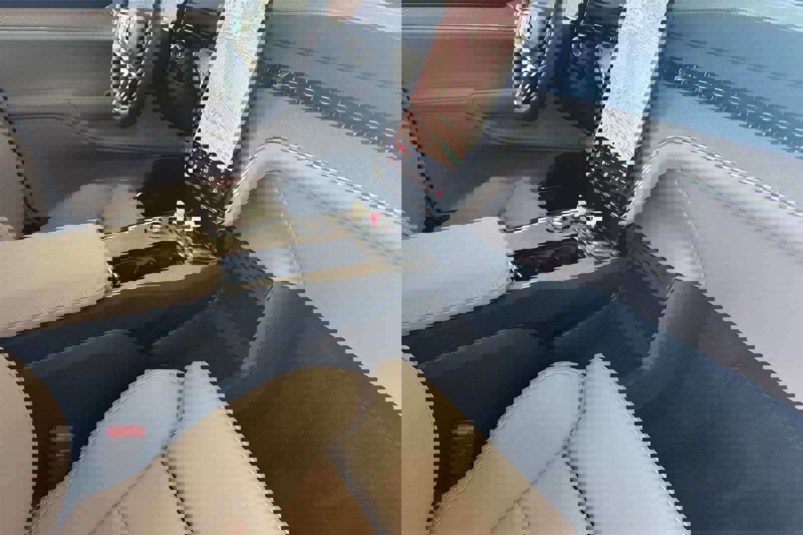 Used 2025 Volvo EX90 Ultra image 16