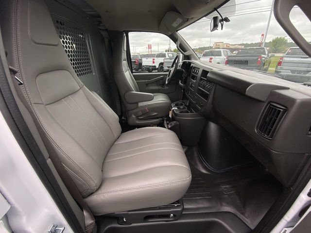 New 2025 Chevrolet Express 2500 w/ Driver Convenience Package RWD image 29