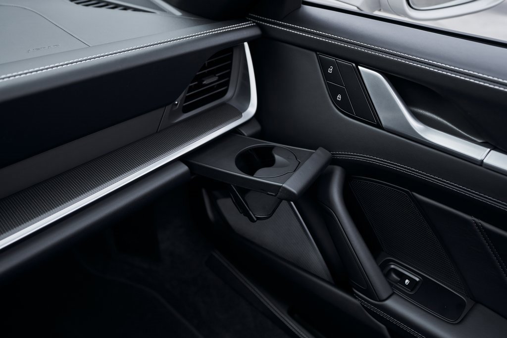 Used 2025 Porsche 911 Turbo S w/ 911 Turbo Sportdesign Package image 64