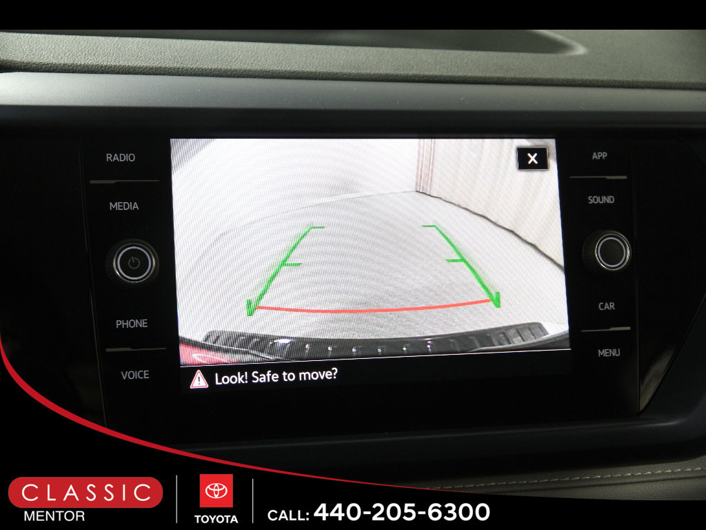 Used 2024 Volkswagen Taos SE image 15