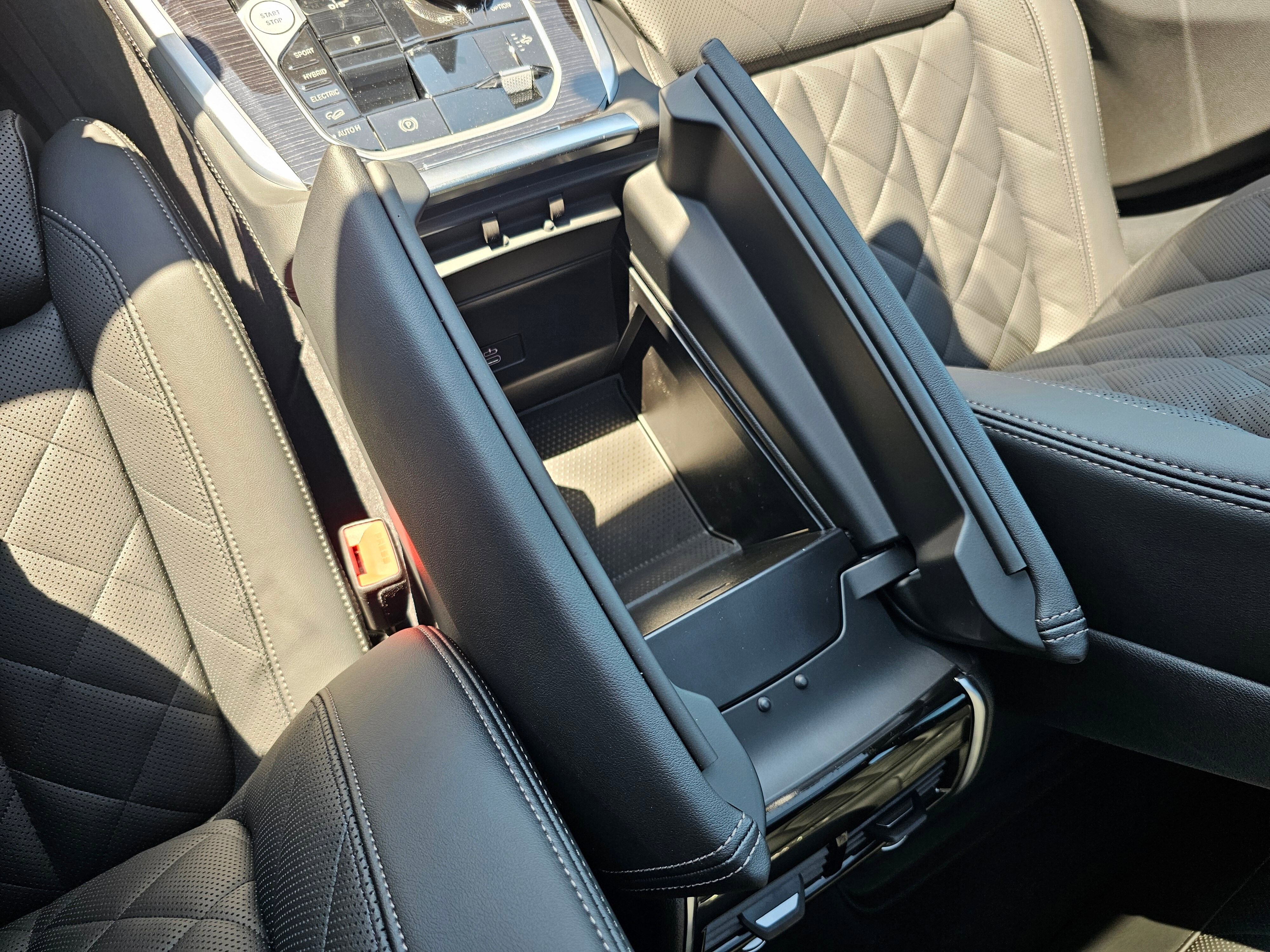 New 2026 BMW X5 xDrive50e w/ M Sport Package image 24