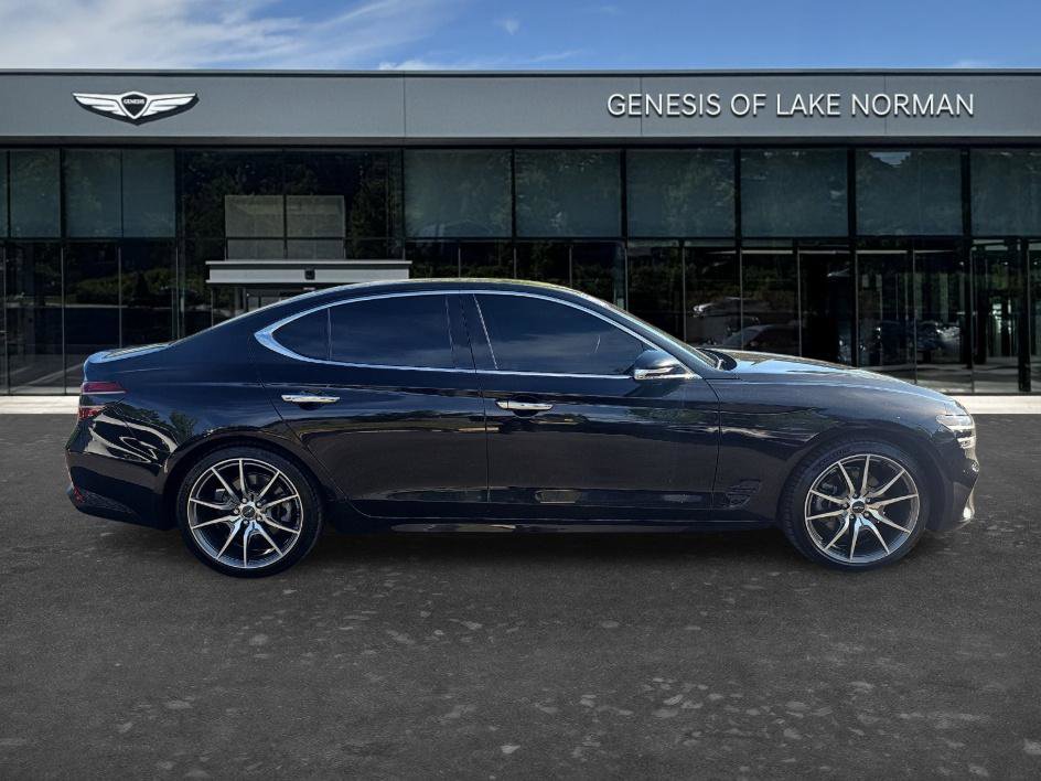 Used 2023 Genesis G70 2.0T RWD image 4