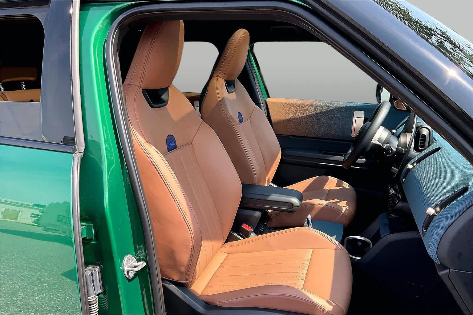 Used 2025 MINI Cooper Countryman S w/ Comfort Package Max AWD/4WD image 8