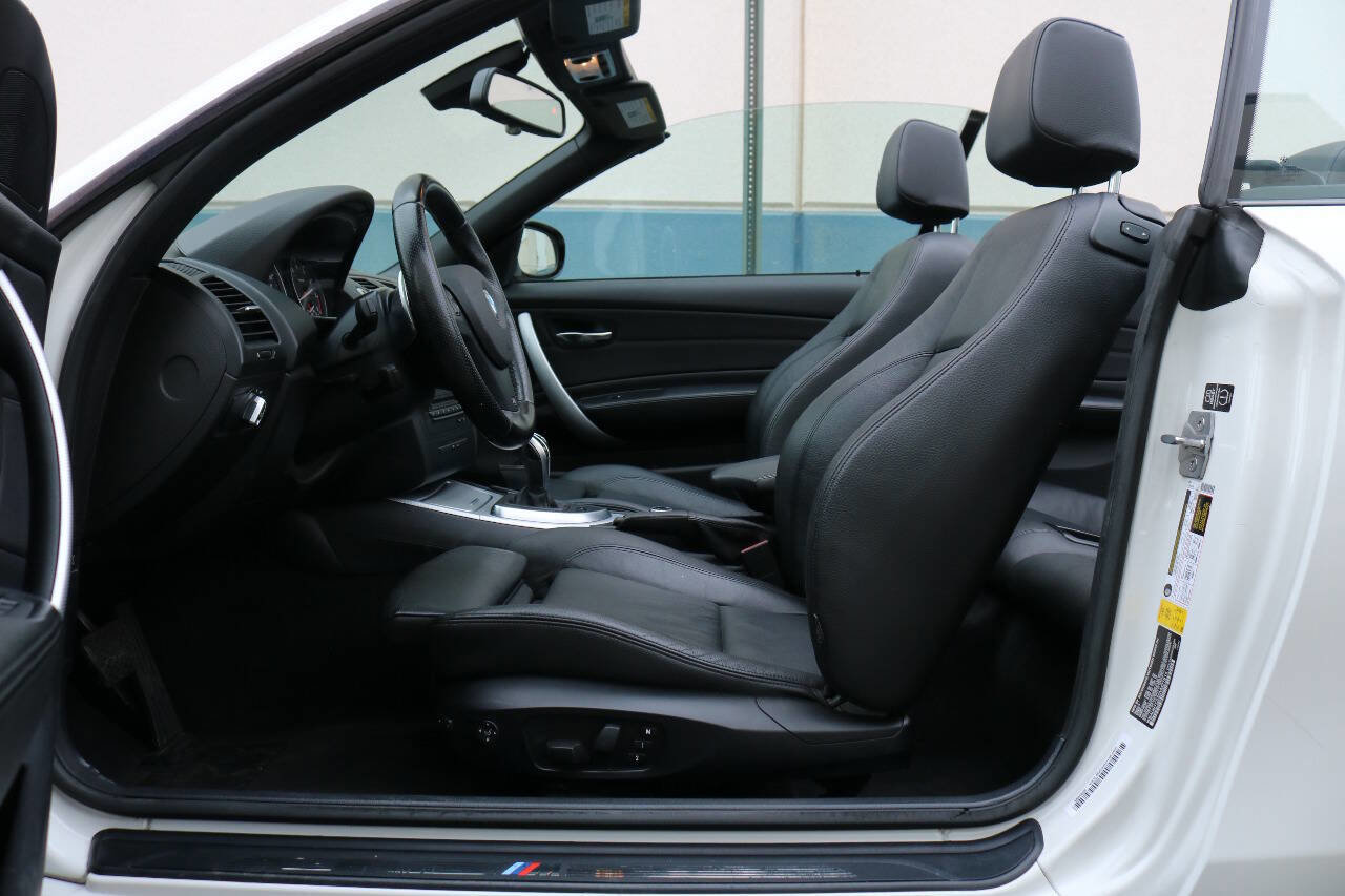 Used 2013 BMW 135i Convertible image 34