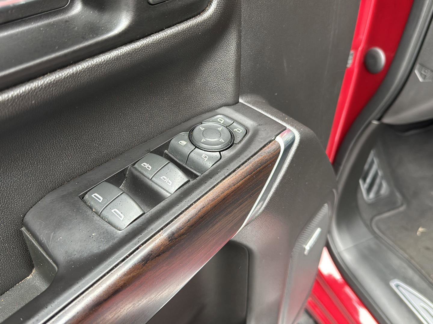 Used 2020 GMC Sierra 1500 SLT w/ SLT Premium Plus Package image 30