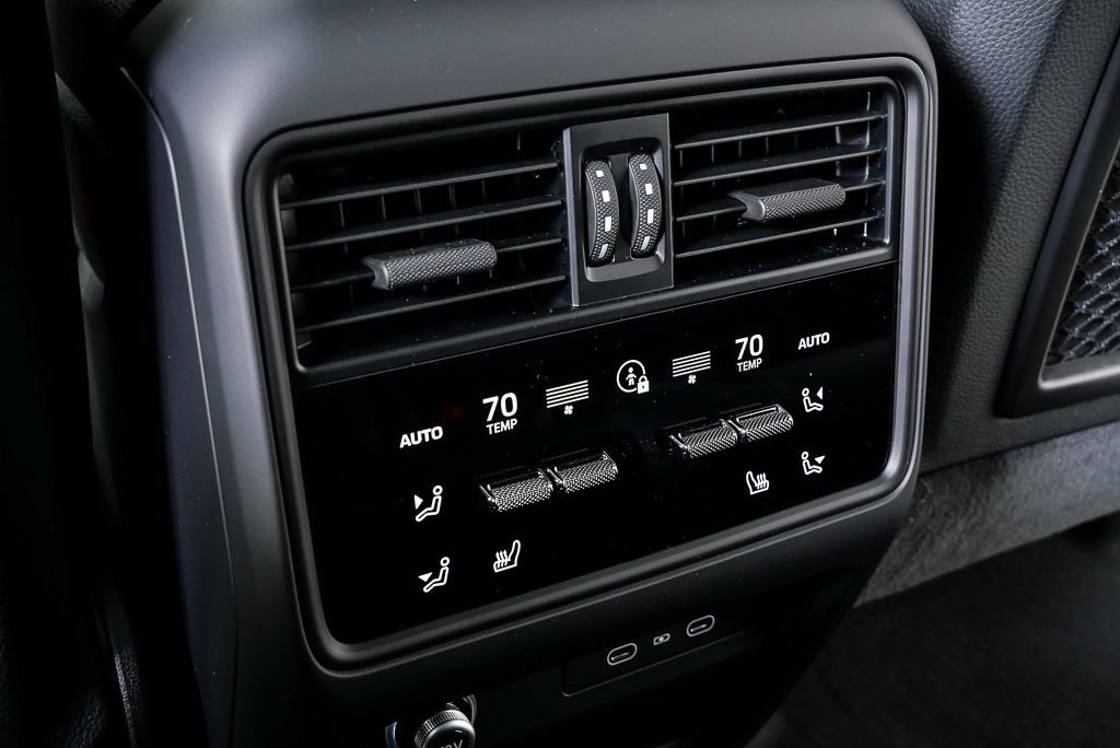 New 2026 Porsche Cayenne image 22