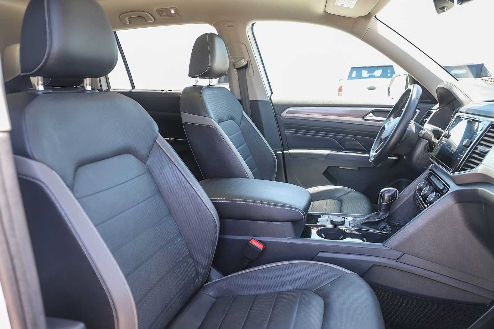 Used 2021 Volkswagen Atlas SEL Premium AWD/4WD image 17