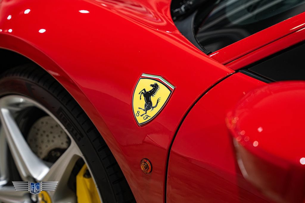 Used 2011 Ferrari 458 Italia Coupe RWD image 7