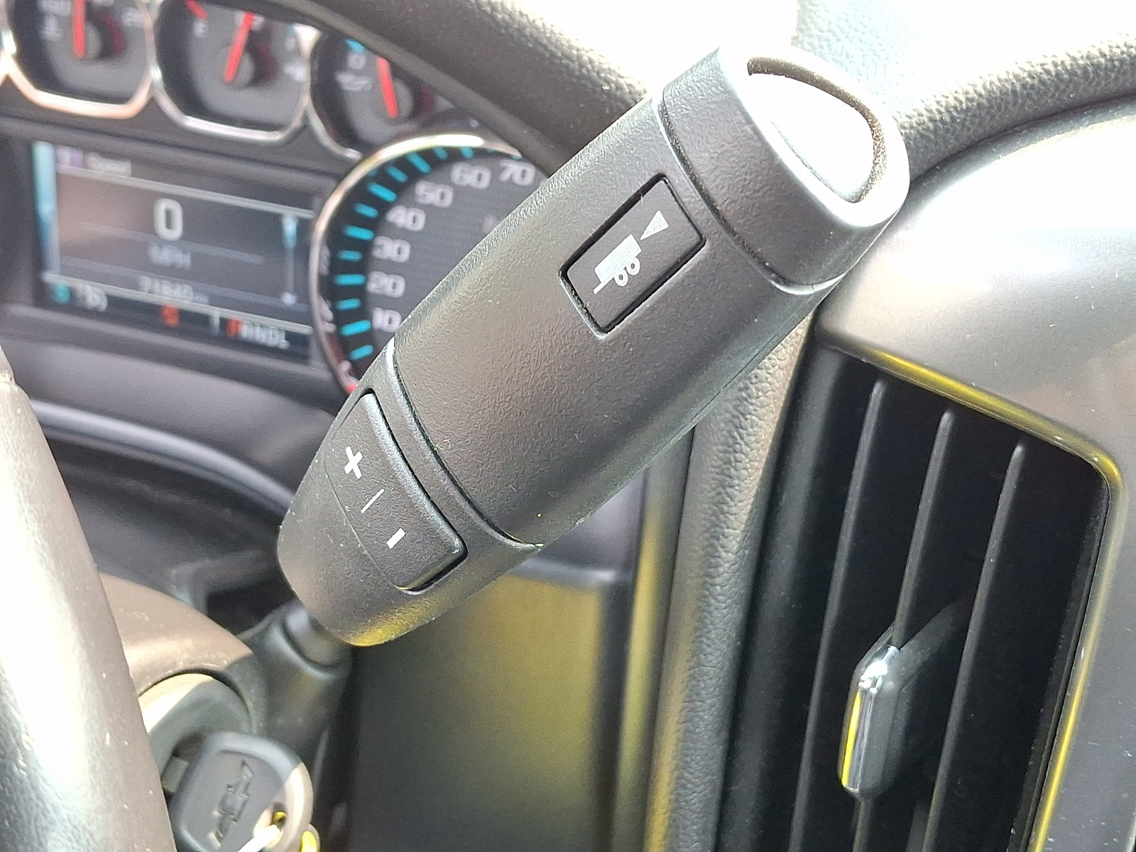 Used 2019 Chevrolet Silverado 1500 LT w/ All Star Edition AWD/4WD image 14