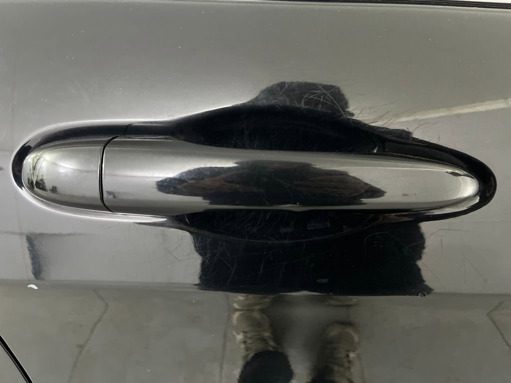 Used 2019 Jeep Cherokee Latitude w/ Popular Appearance Group image 51