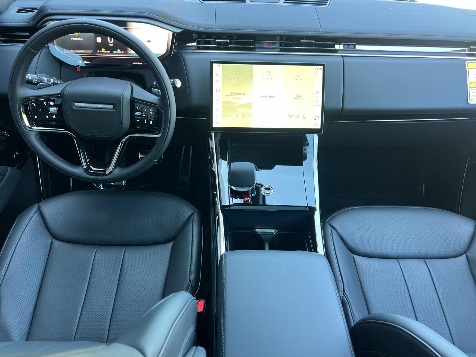 New 2026 Land Rover Range Rover Sport Dynamic SE AWD/4WD image 13