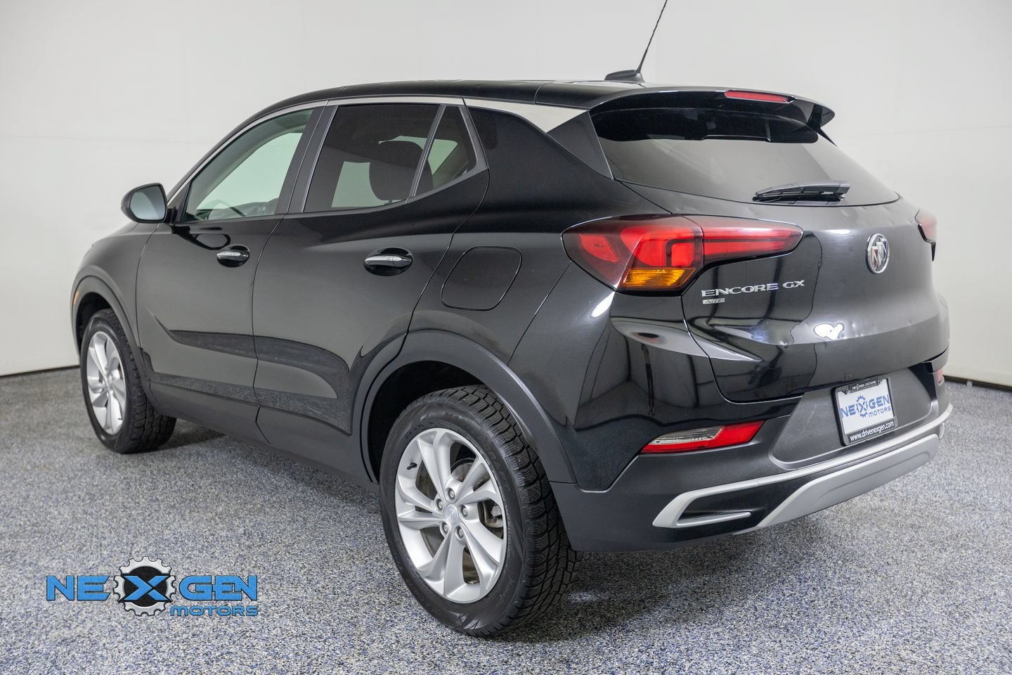 Used 2022 Buick Encore GX Preferred w/ Cold Weather Comfort Package AWD/4WD image 5