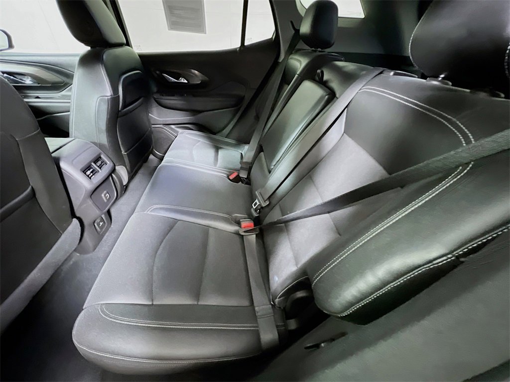 Used 2023 GMC Terrain SLT image 22