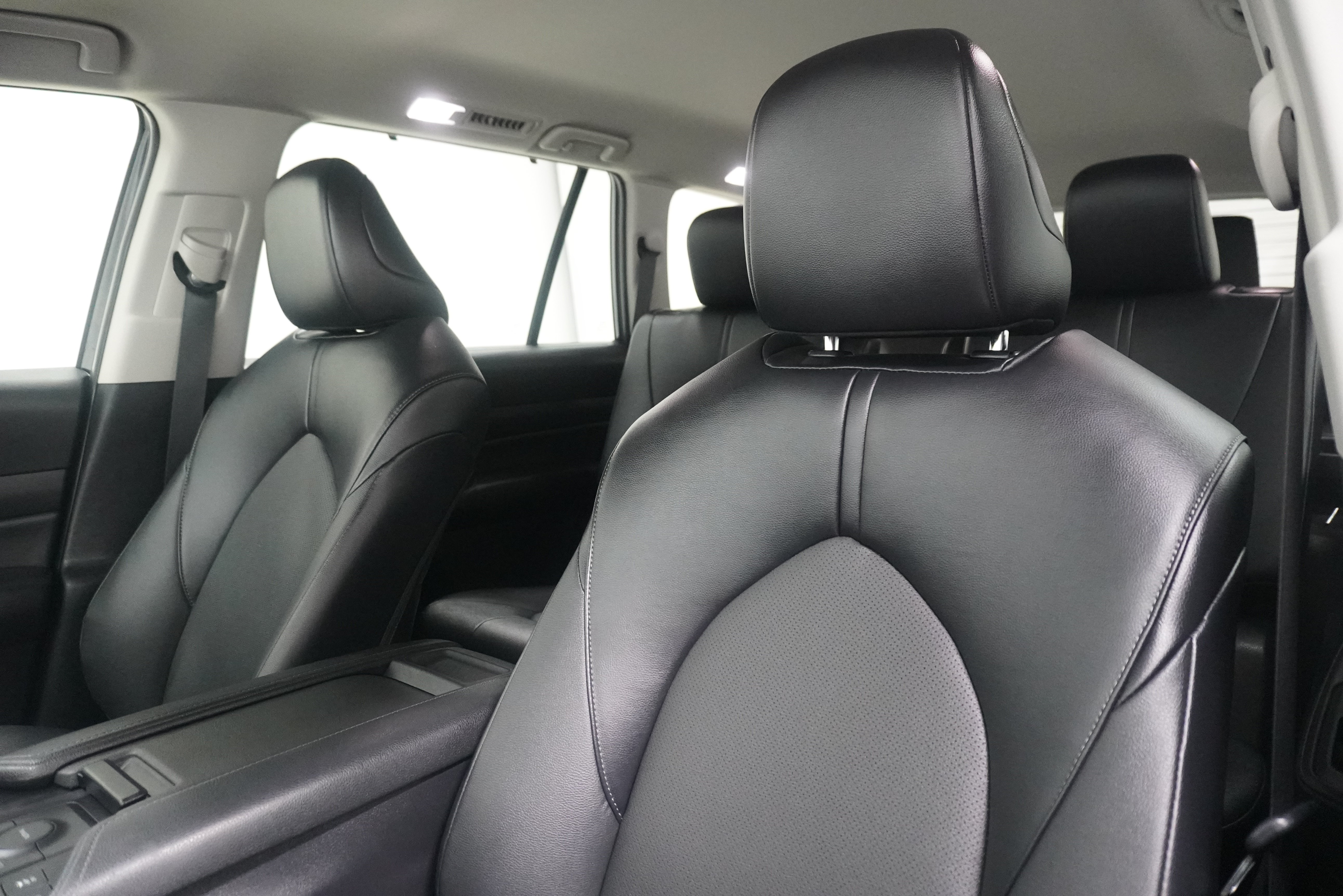Used 2024 Toyota Grand Highlander FWD image 11