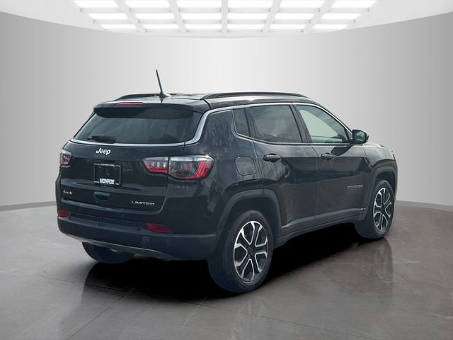 Used 2024 Jeep Compass Limited image 7