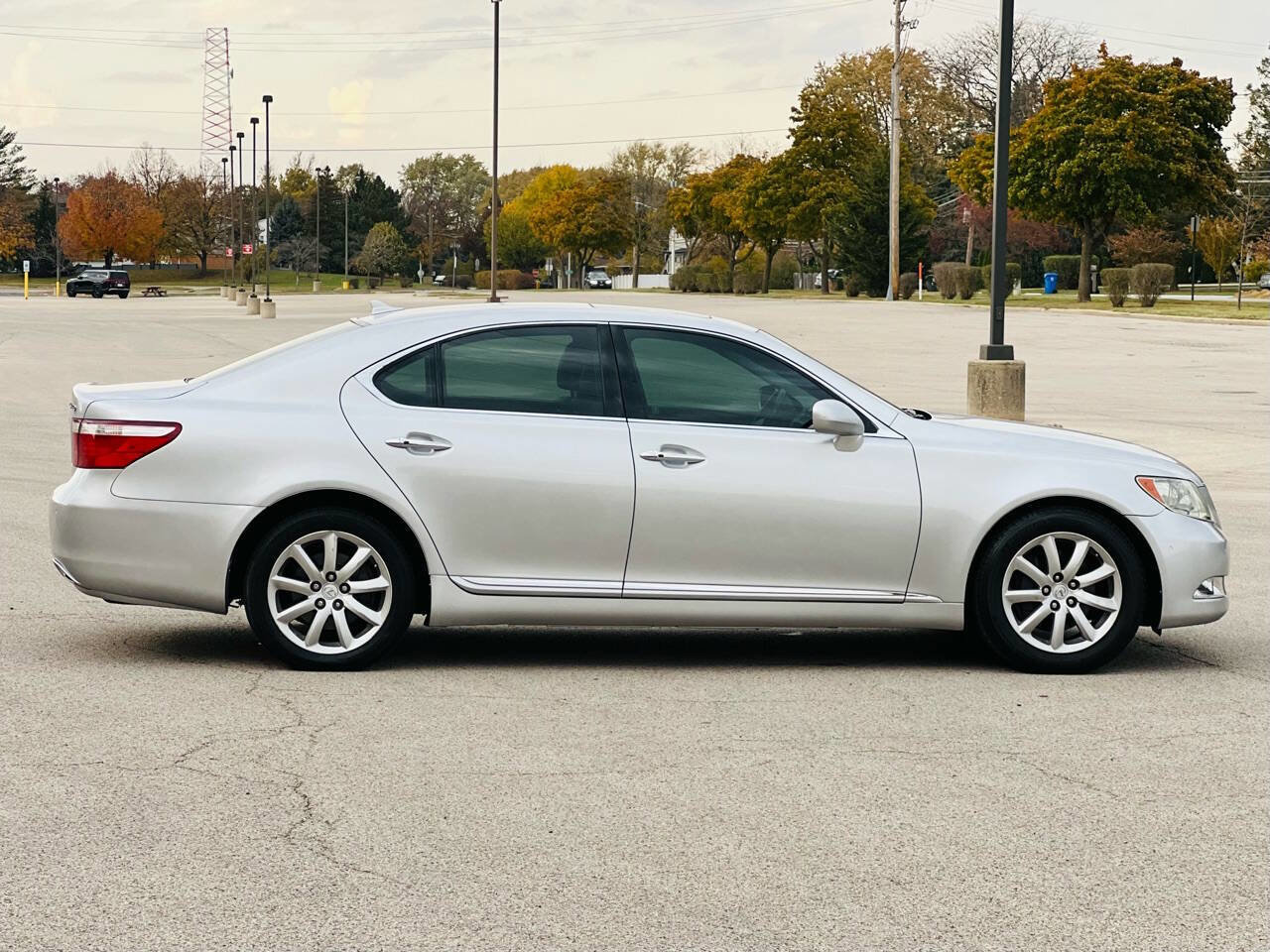 Used 2007 Lexus LS 460 image 4