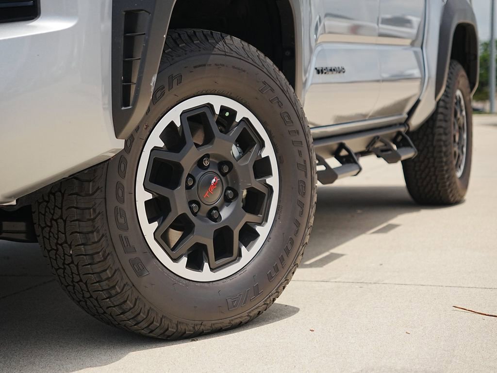 New 2026 Toyota Tacoma TRD Off-Road AWD/4WD image 2