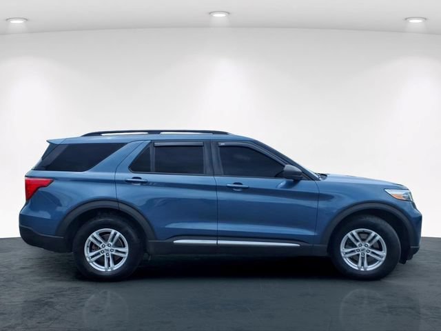 Used 2020 Ford Explorer XLT w/ Equipment Group 202A AWD/4WD image 7