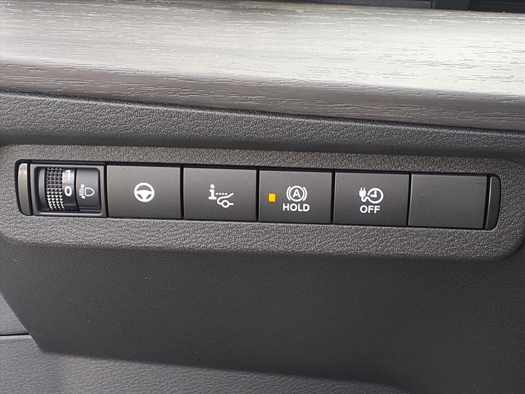 Certified 2024 Nissan Ariya AWD image 20