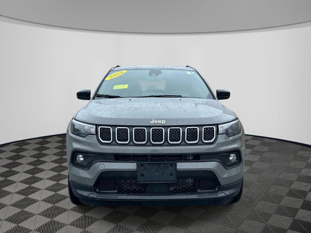 Certified 2023 Jeep Compass Latitude w/ Convenience Group AWD/4WD image 8