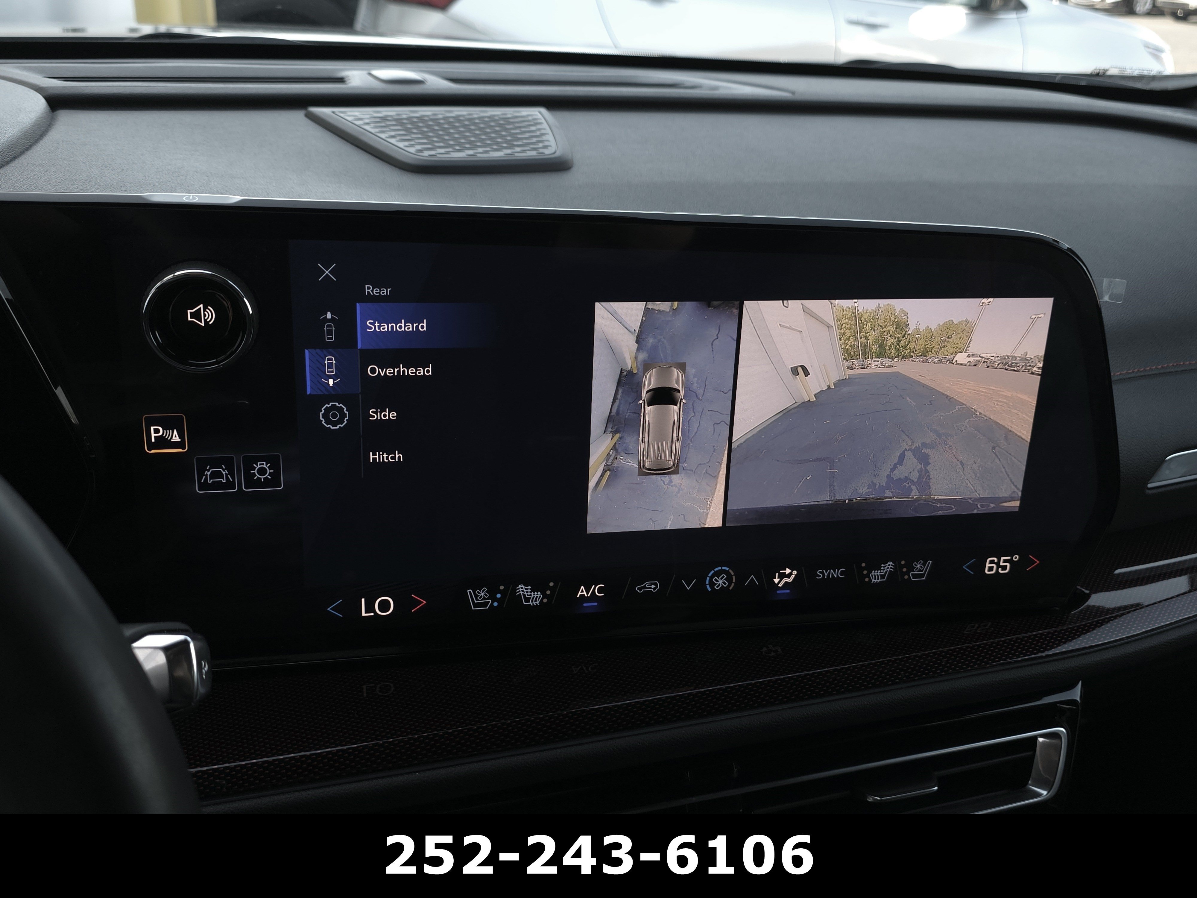 Used 2026 Chevrolet Traverse RS FWD image 24