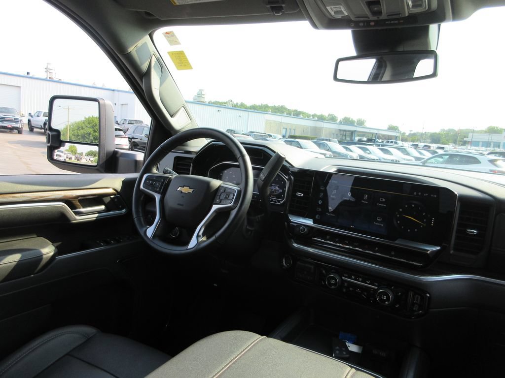 Certified 2025 Chevrolet Silverado 2500 LT w/ All Star Edition AWD/4WD image 27