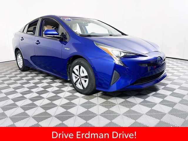 Certified 2018 Toyota Prius Three FWD image 1