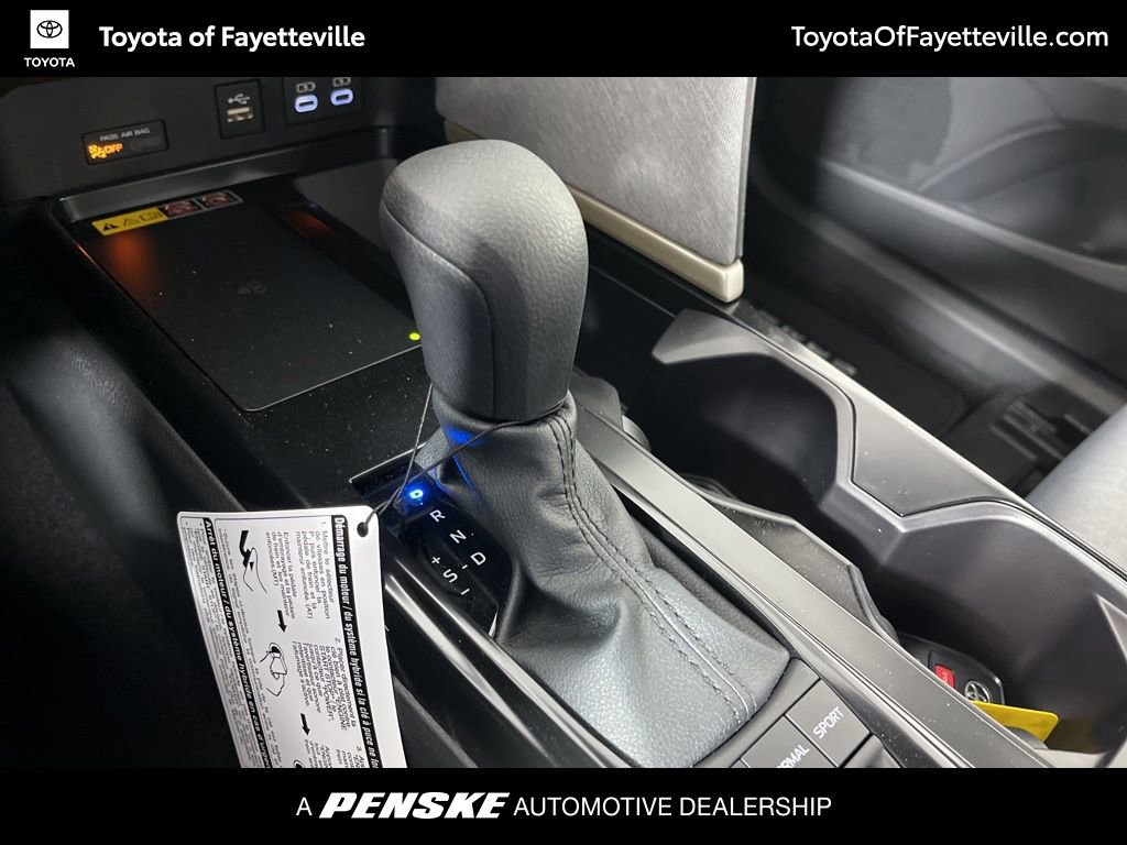 Used 2026 Toyota Camry LE w/ Convenience Package FWD image 31