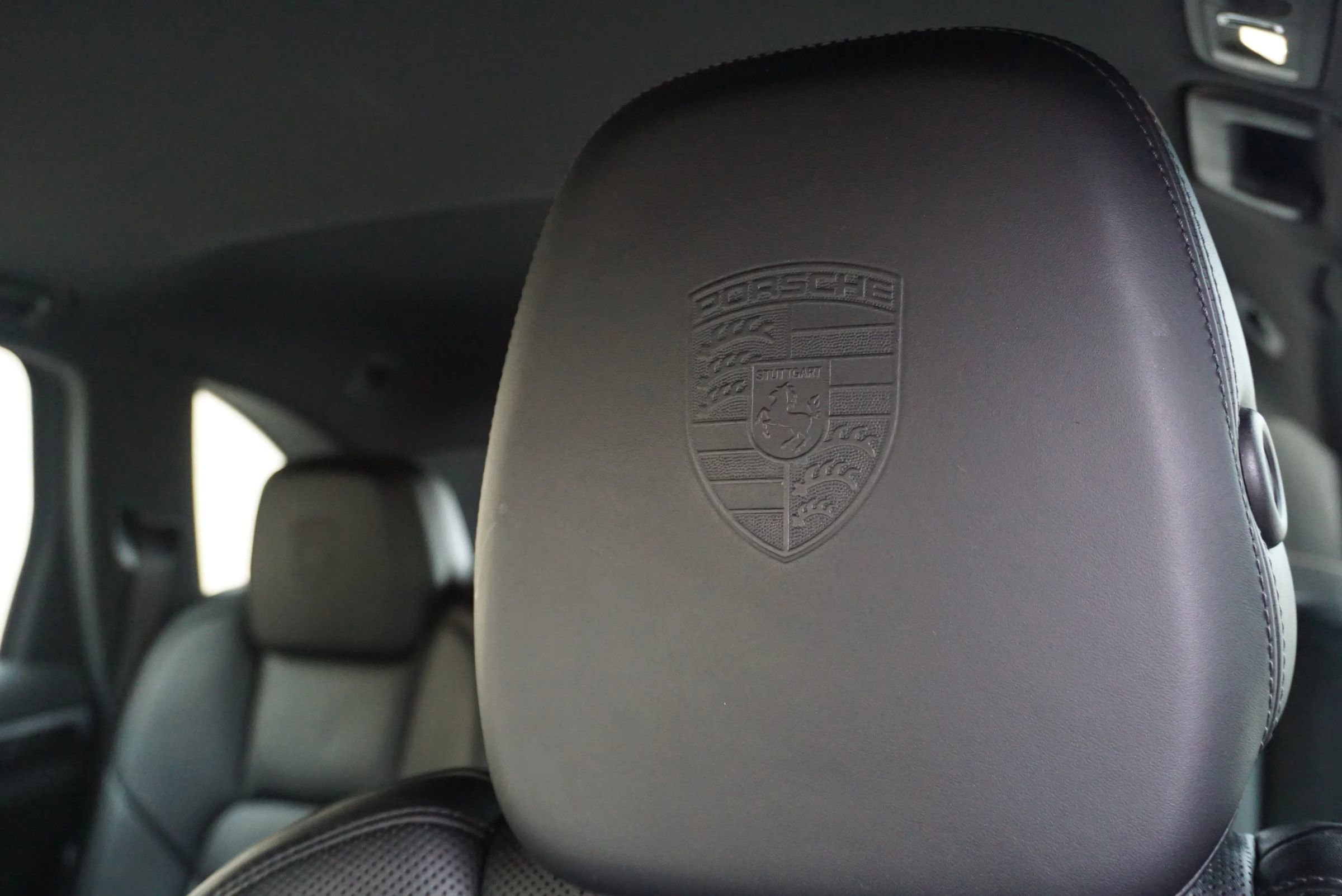 Used 2017 Porsche Cayenne Platinum Edition AWD/4WD image 22