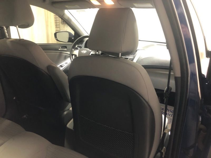 Used 2017 Hyundai Accent SE image 11